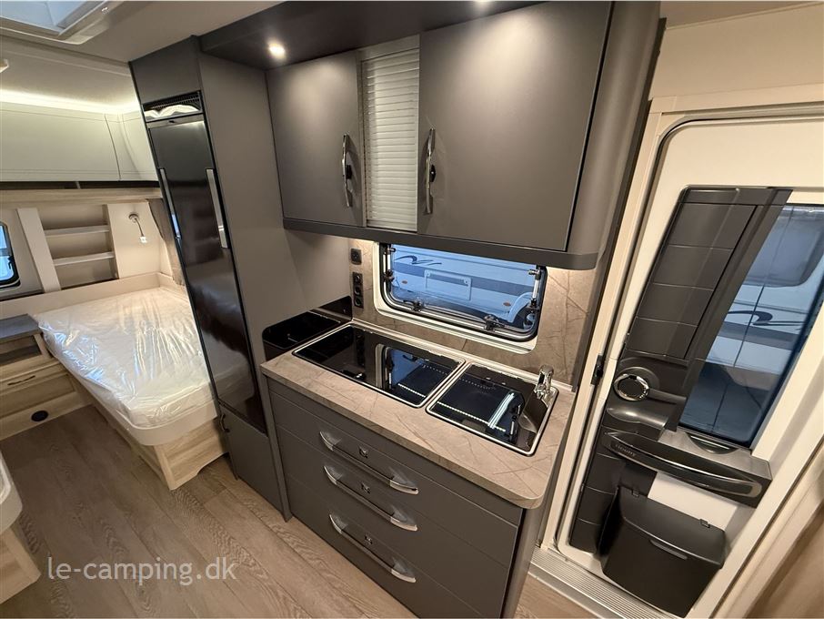 Hobby De Luxe 495 UL