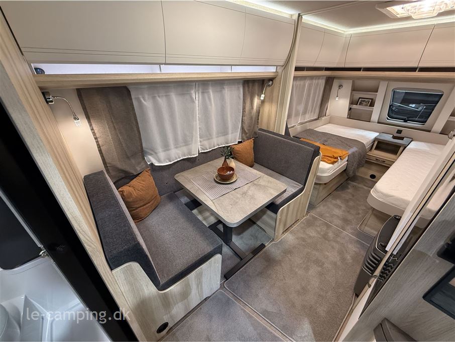 Hobby De Luxe DK-Line 460 SL