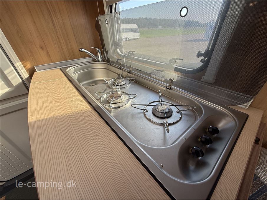 Bürstner Averso 390 TS
