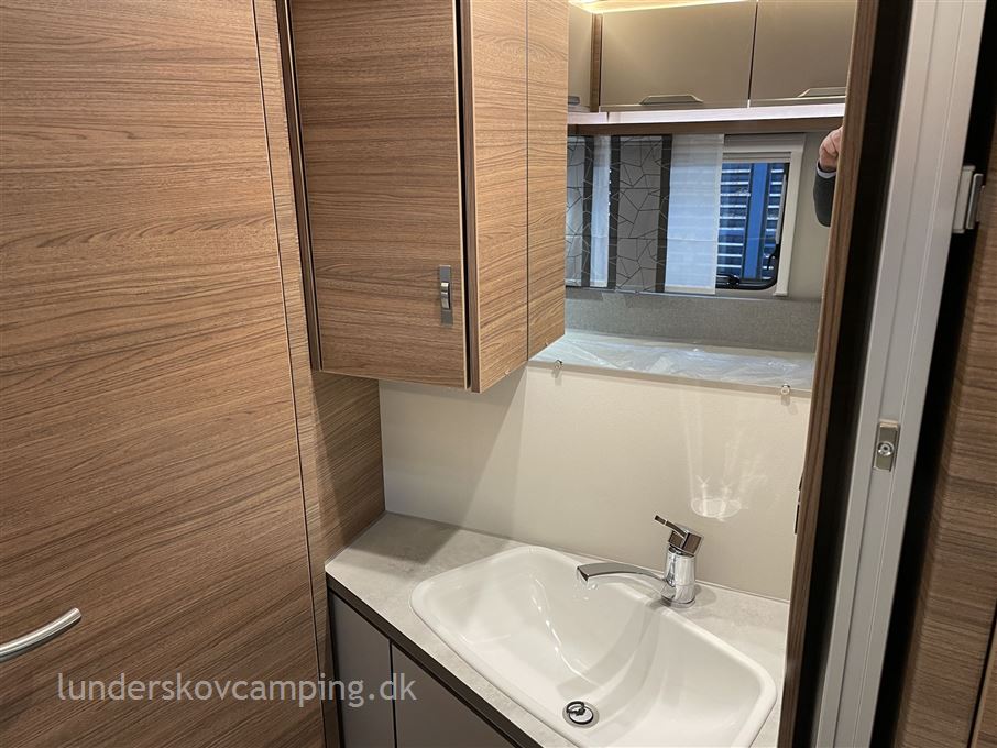 Knaus Sport 450 FU SPORT E POWER SELECTION