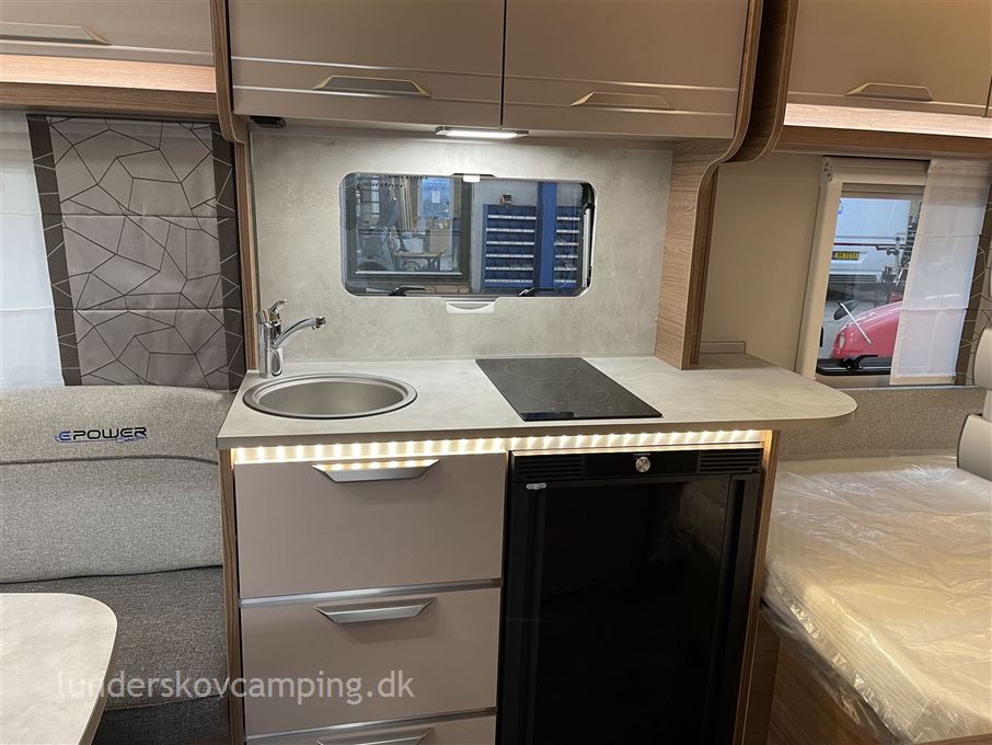 Knaus Sport 450 FU SPORT E POWER SELECTION