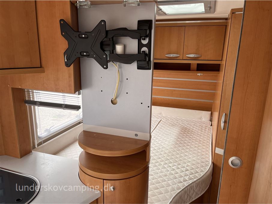 Knaus EuroStar 550 FU 230