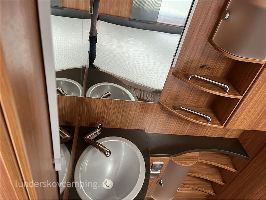 Adria Adora 512 UP
