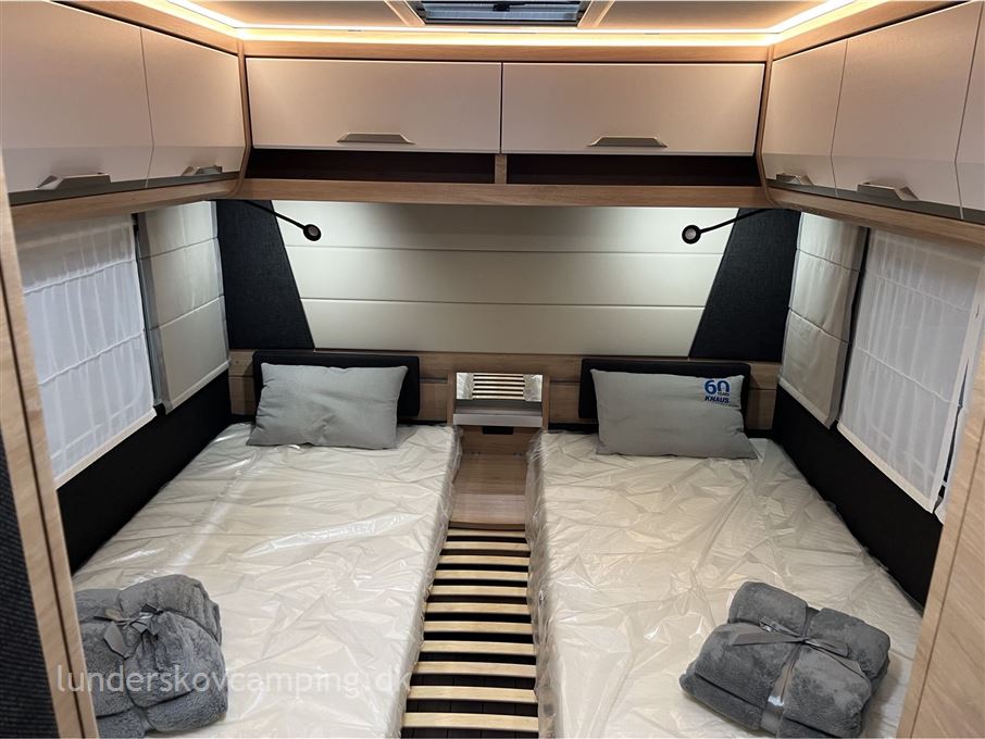 Knaus Südwind 540 UE Black Selection