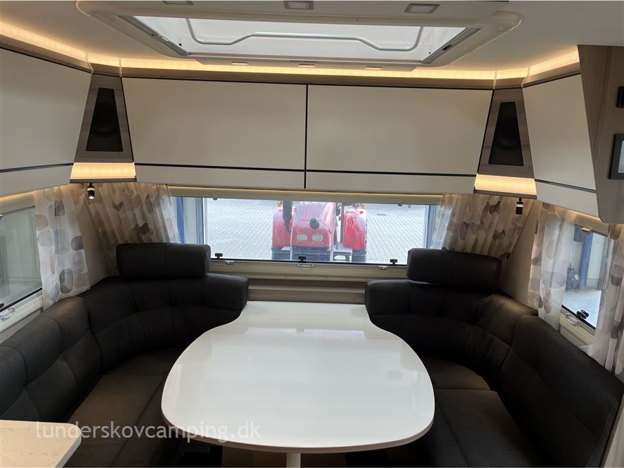 Kabe Estate 470 XL/KS