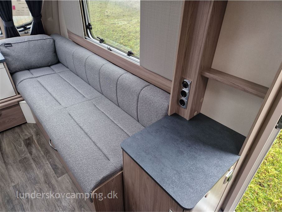 Sprite Mondial 370 SE