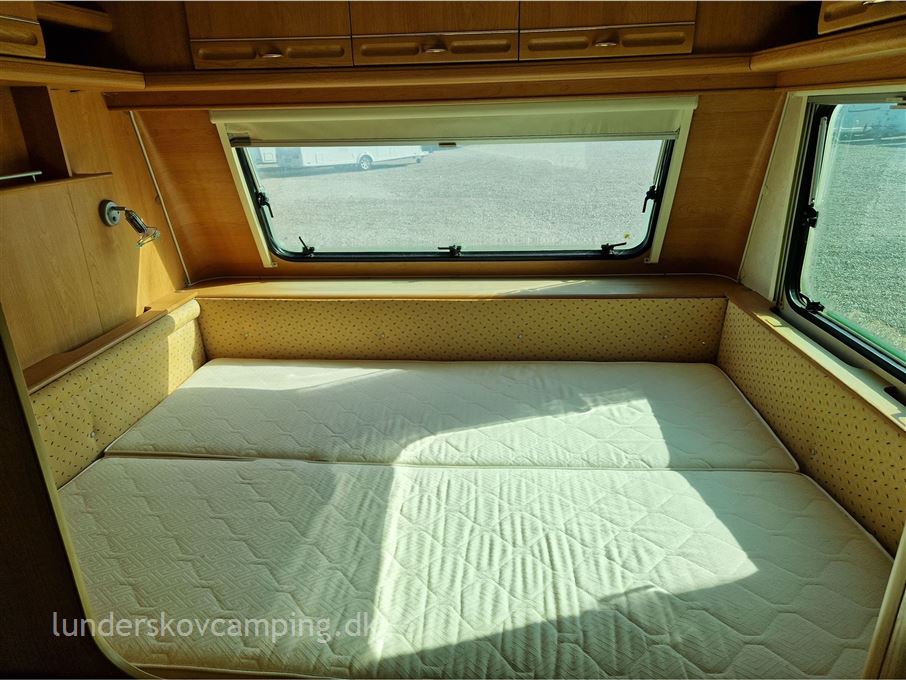 Adria Unica B Exclusive 462