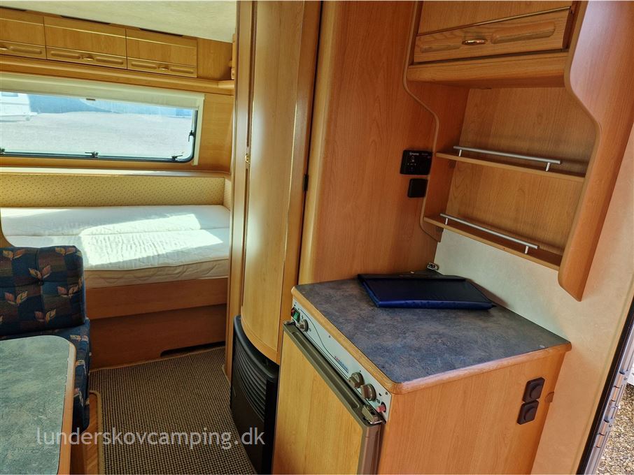 Adria Unica B Exclusive 462