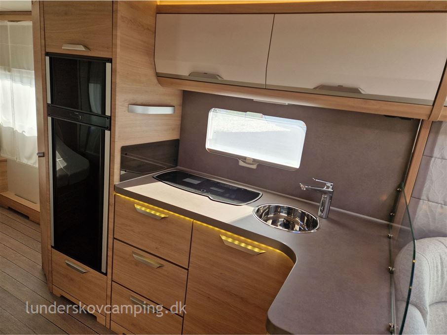 Knaus Südwind 650 UX