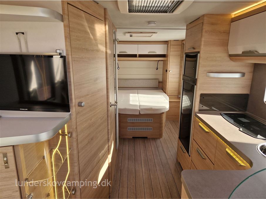 Knaus Südwind 650 UX