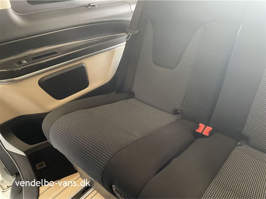 Mercedes Marcopolo / Viano V220