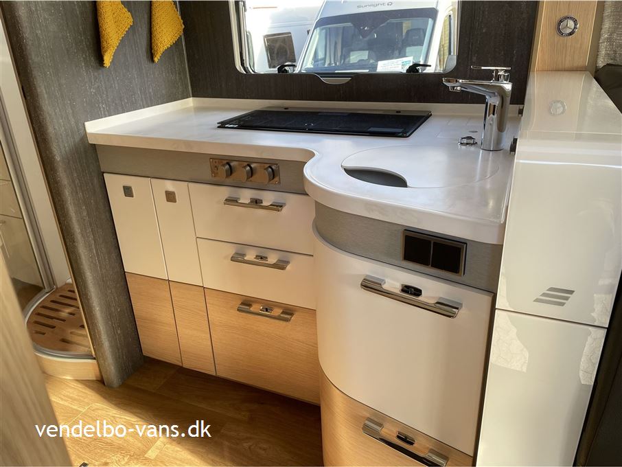 Hymer Master Line ML I 880