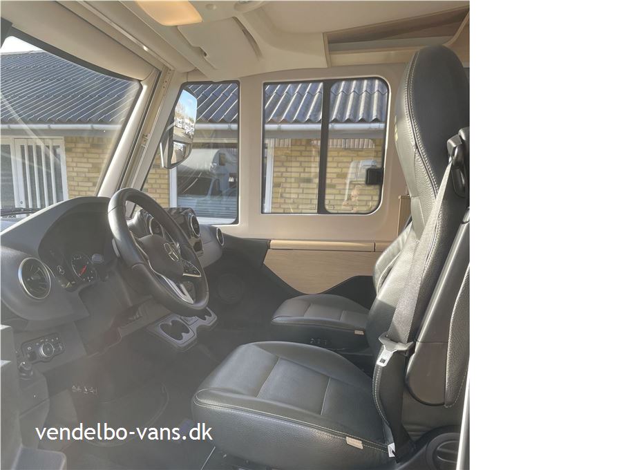 Hymer Master Line ML I 880