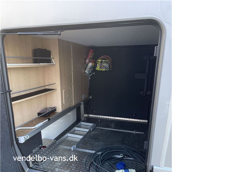 Hymer Master Line ML I 880