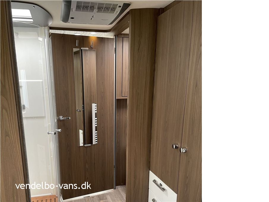 Hymer Masterline BML I890