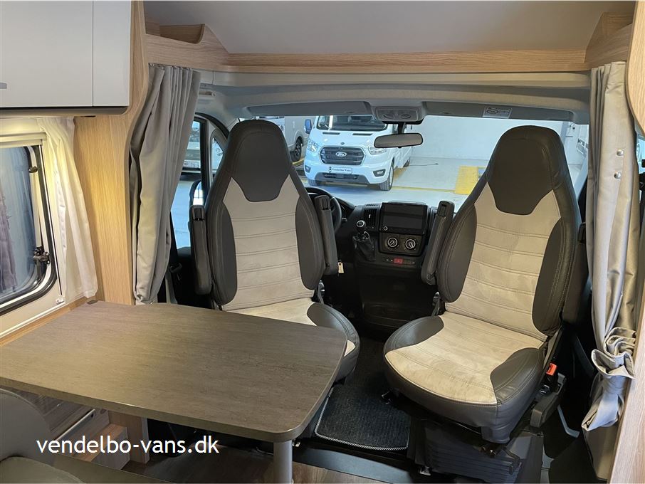 SunLight VAN V69
