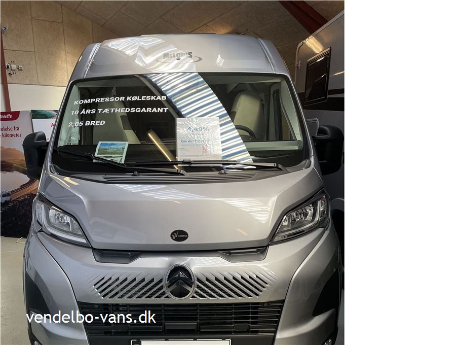 McLouis Menfys Van 1 Next