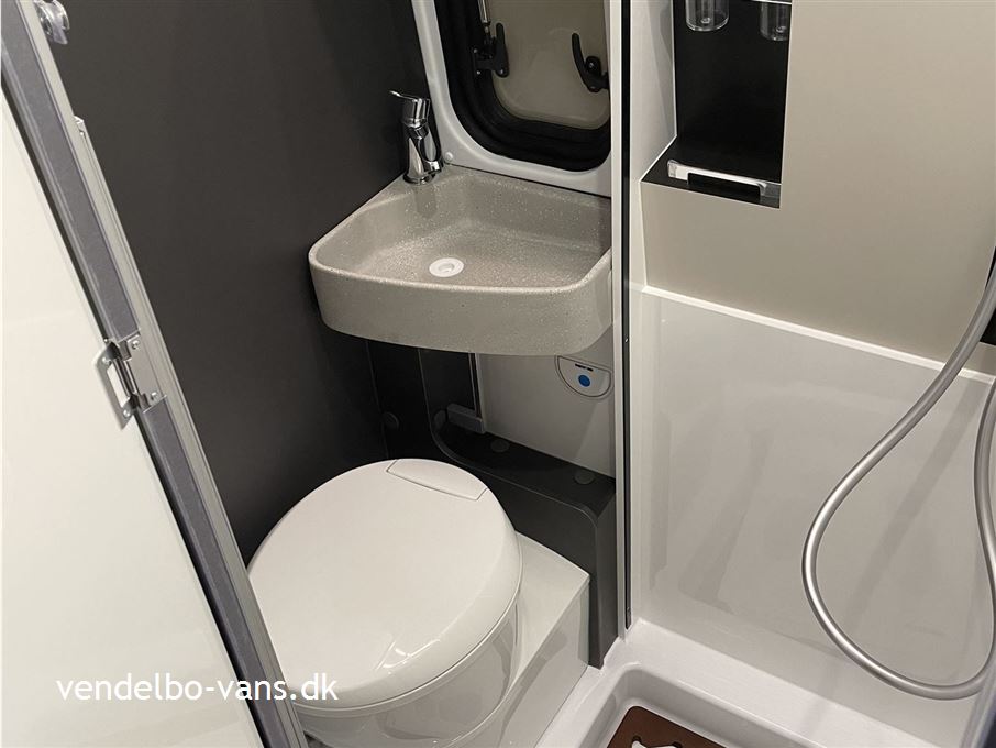 McLouis Menfys Van 04 Prestige Matic