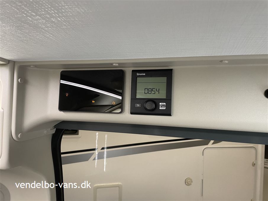 McLouis Menfys Van 04 Prestige Matic