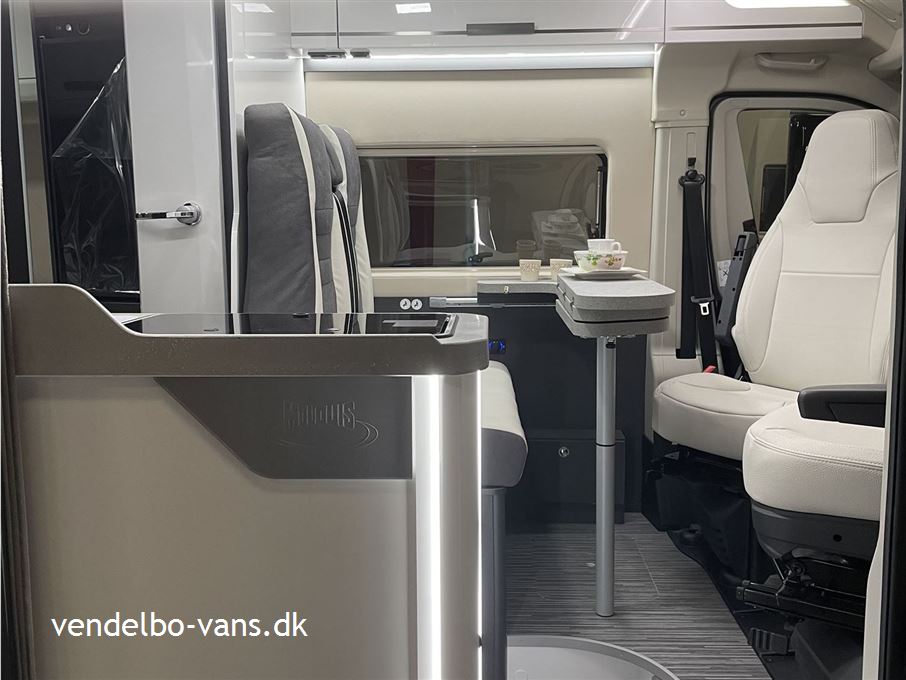 McLouis Menfys Van 04 Prestige Matic