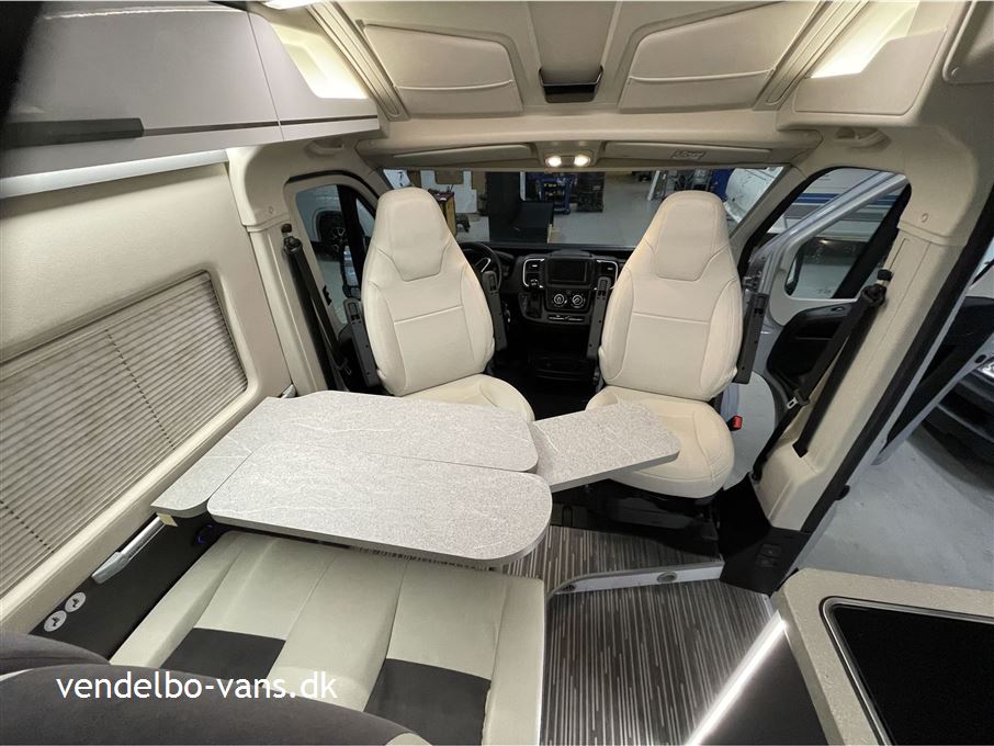 McLouis Menfys Van 04 Prestige Matic