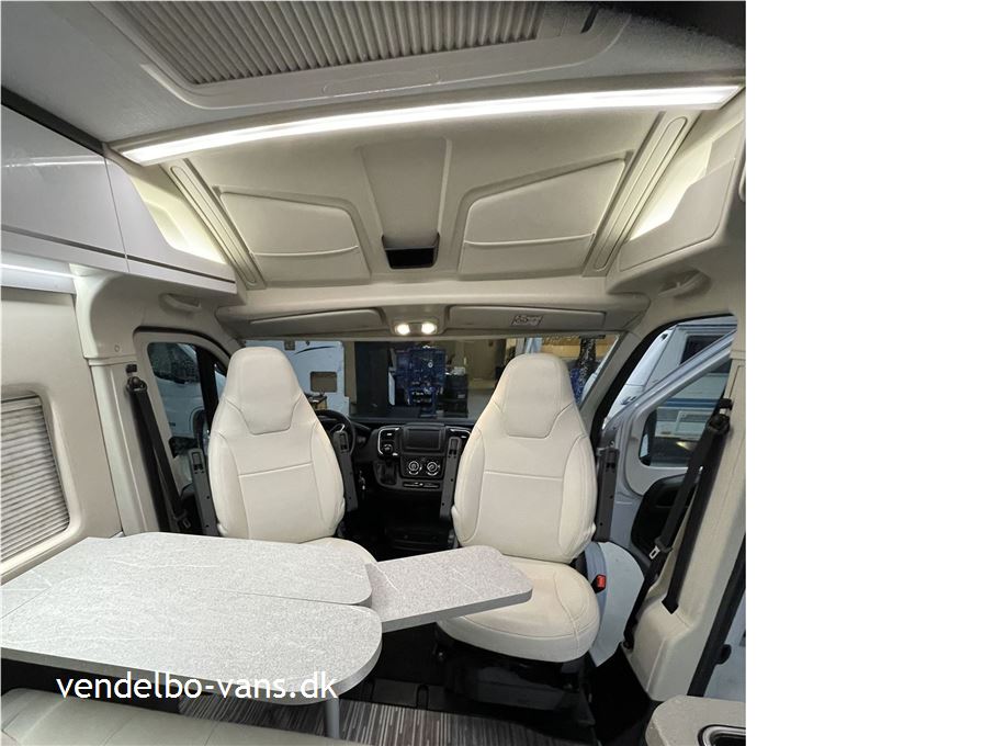 McLouis Menfys Van 04 Prestige Matic