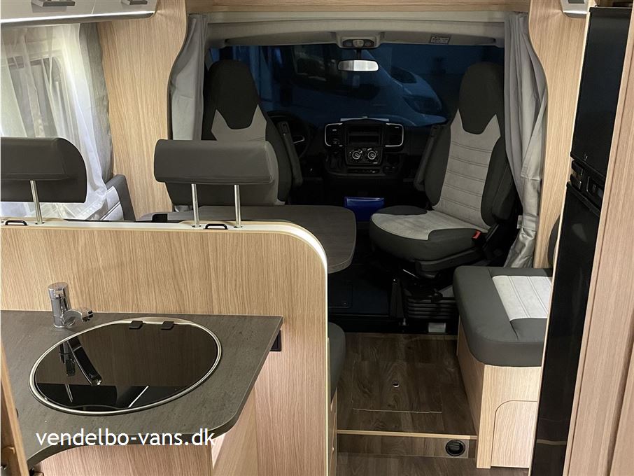 SunLight T 68 Adventure Edition