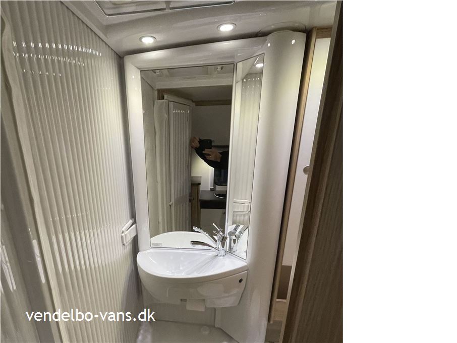 SunLight VAN V66 Adventure Edit