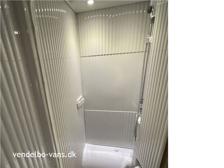 SunLight VAN V66 Adventure Edit