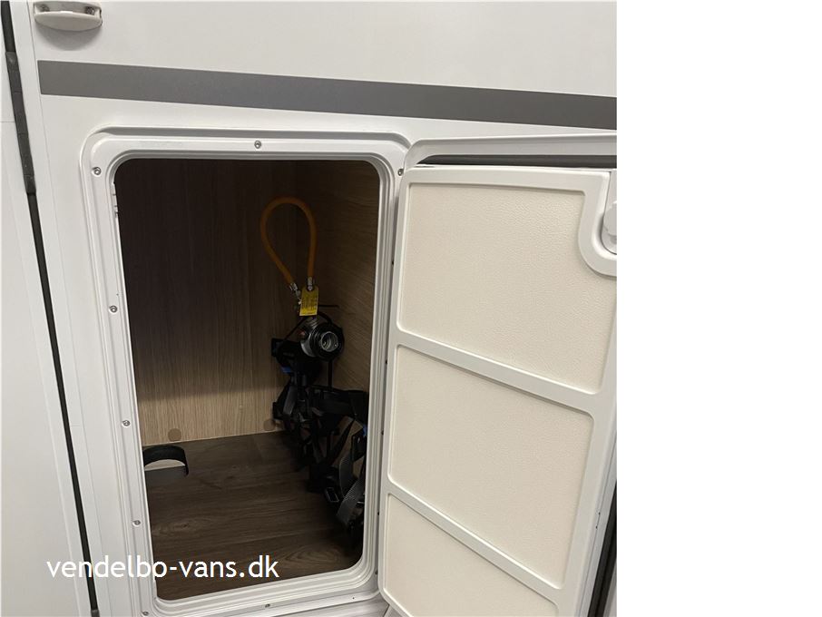 SunLight VAN V66 Adventure Edit