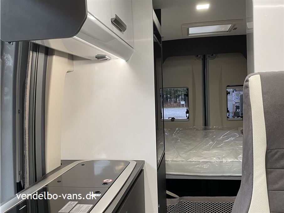 McLouis Menfys Van 03 S-Line