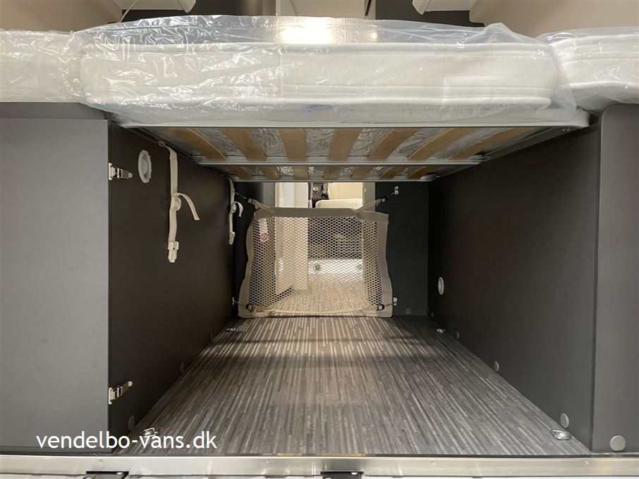 McLouis Menfys Van 03 S-Line