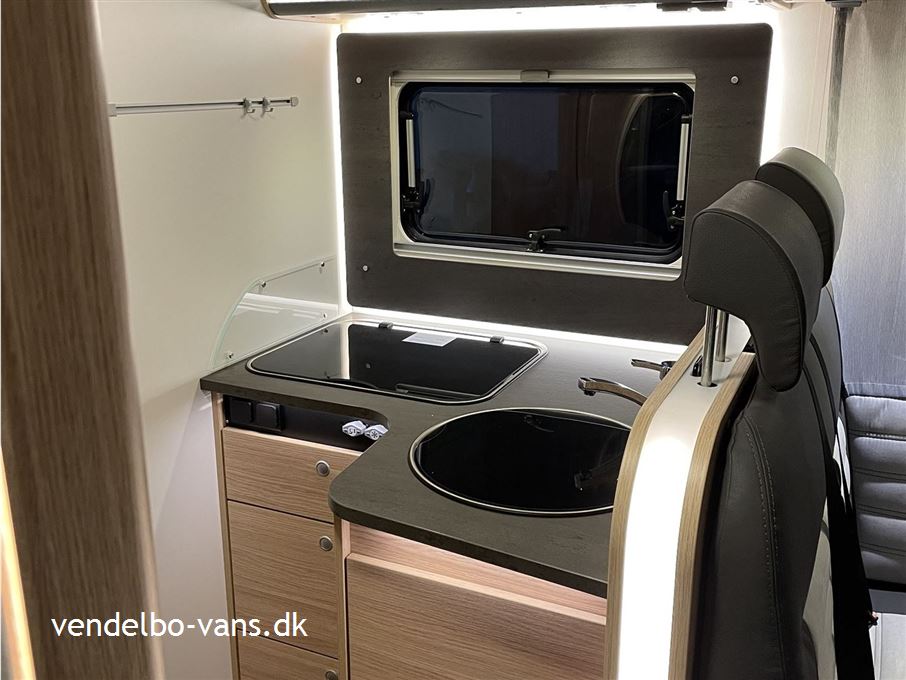 SunLight T 68 Adventure Edition