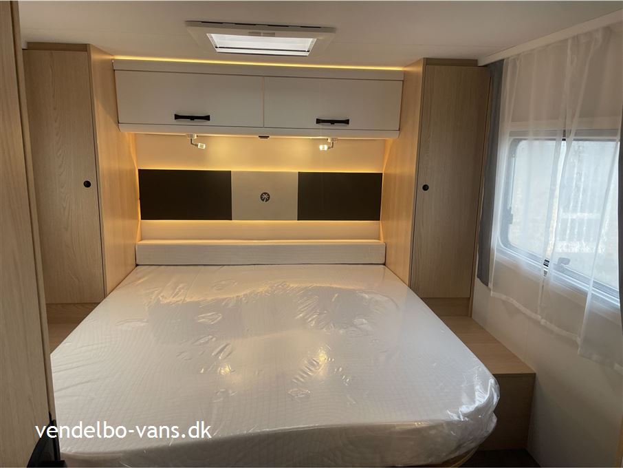 SunLight T 690L Adventure Edition