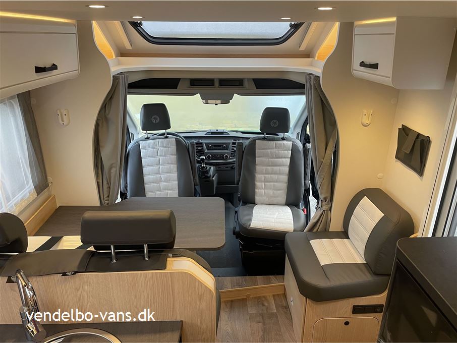 SunLight T 690L Adventure Edition