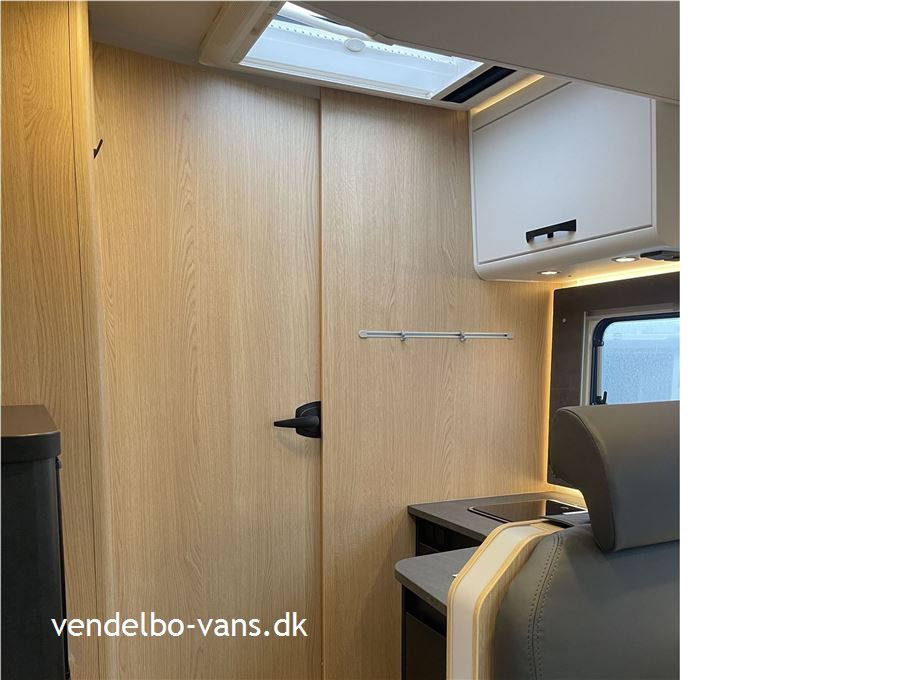 SunLight T 690L Adventure Edition