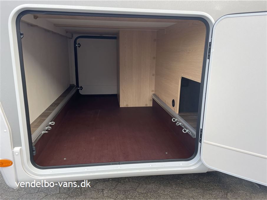 SunLight T 690L Adventure Edition