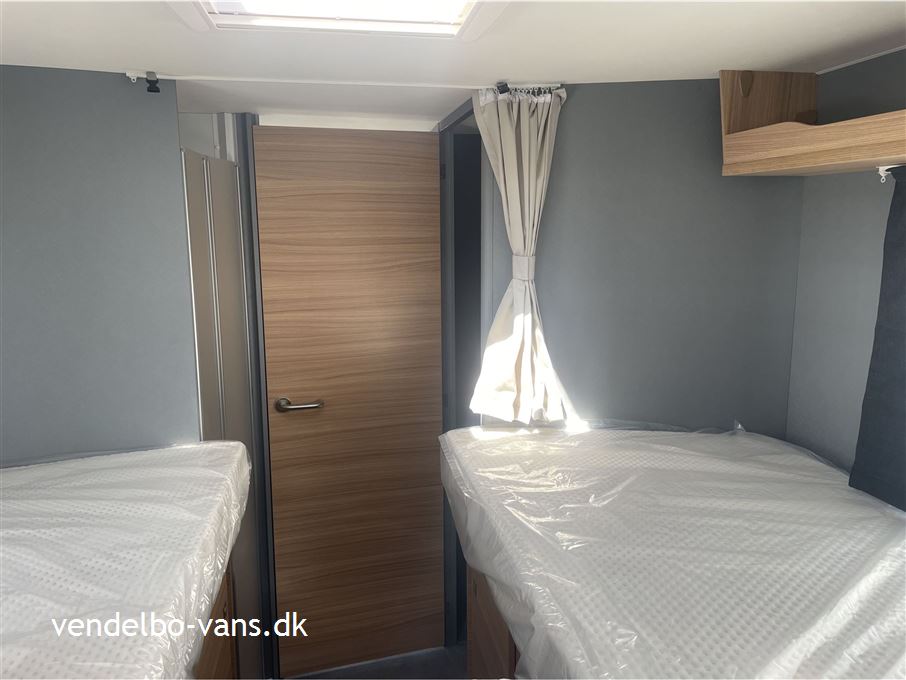 Dethleffs Just T 7052 EB - 90 Year