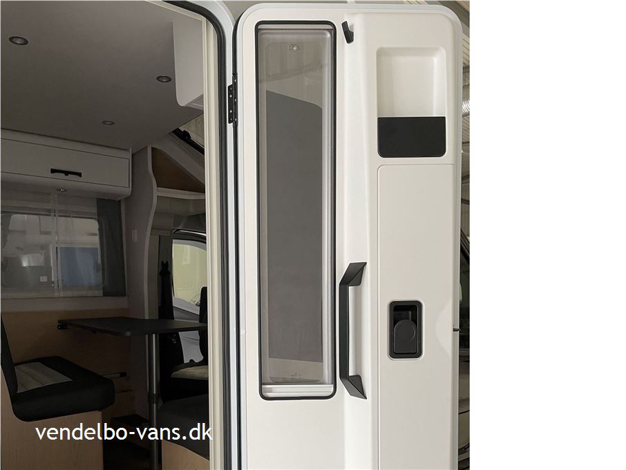 SunLight T 680  Adventure Edition