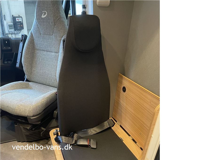 Dethleffs Just T 7052 EB - 90 Year