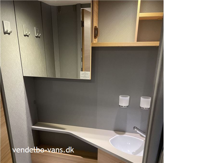 Dethleffs Just T 7052 EB - 90 Year