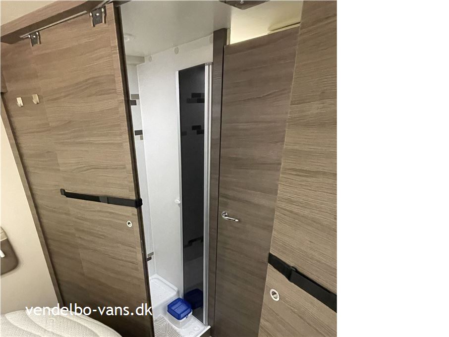 McLouis Nevis 879 G Matic