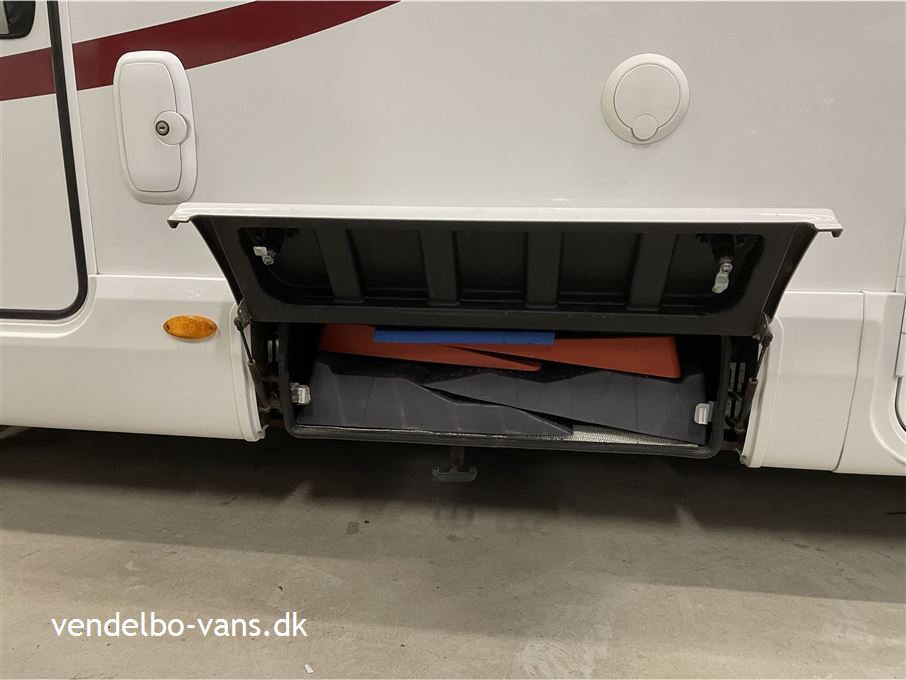 McLouis Nevis 879 G Matic