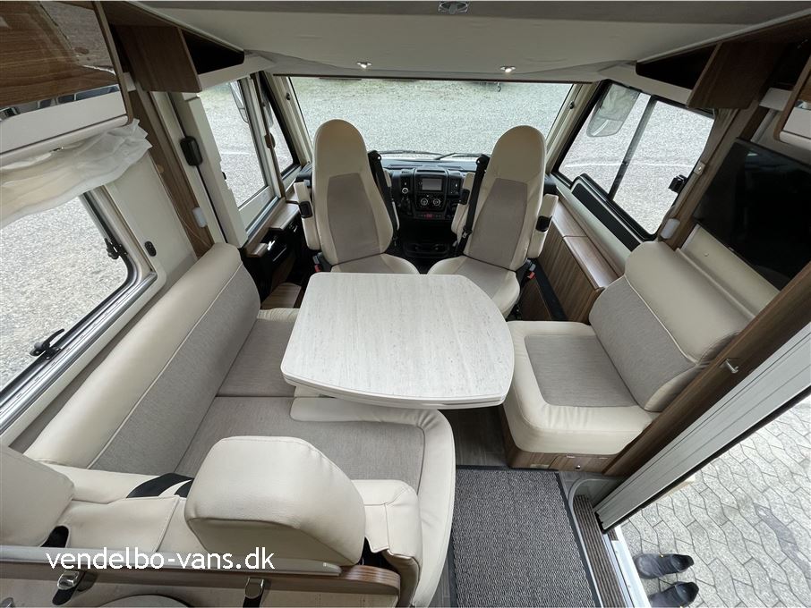 Eura Mobil Integra 720 EB