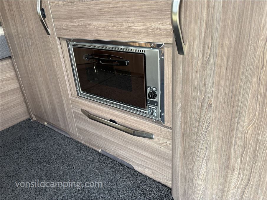 Knaus Scandinavian Selection 580 UF