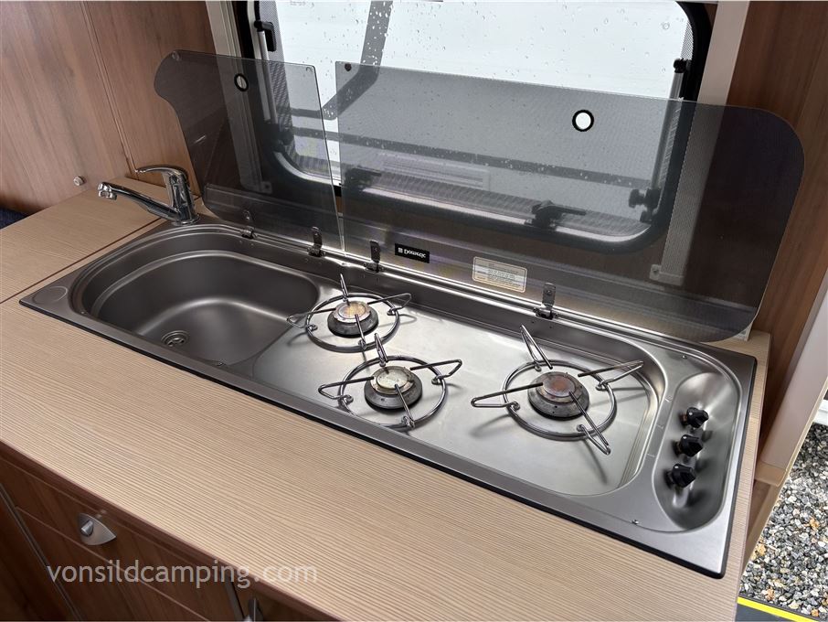 Bürstner Averso 450 TS