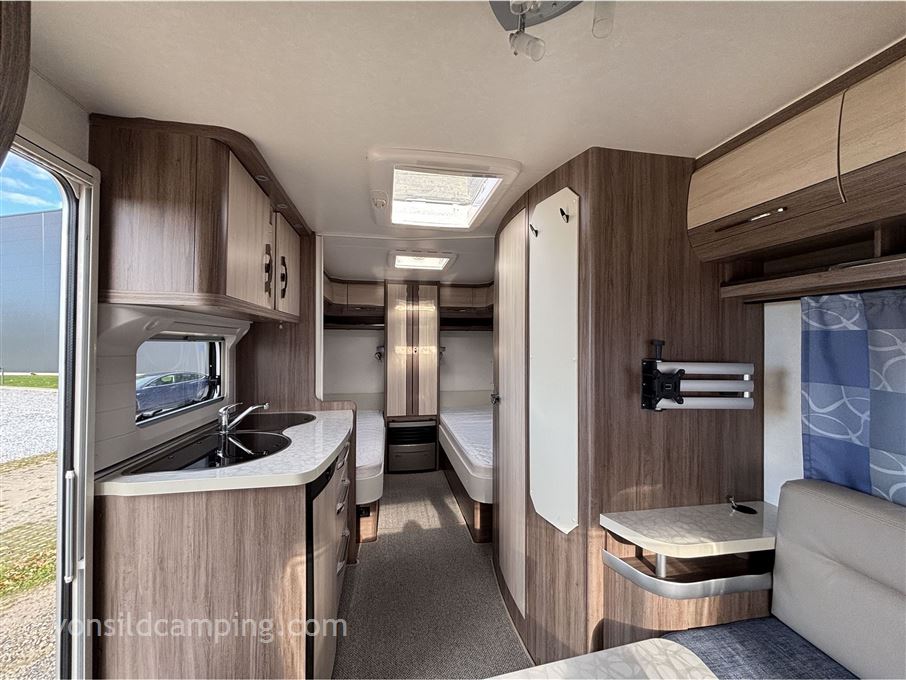 Hobby De Luxe 460 LU