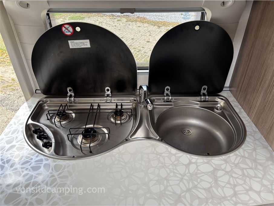 Hobby De Luxe 460 LU