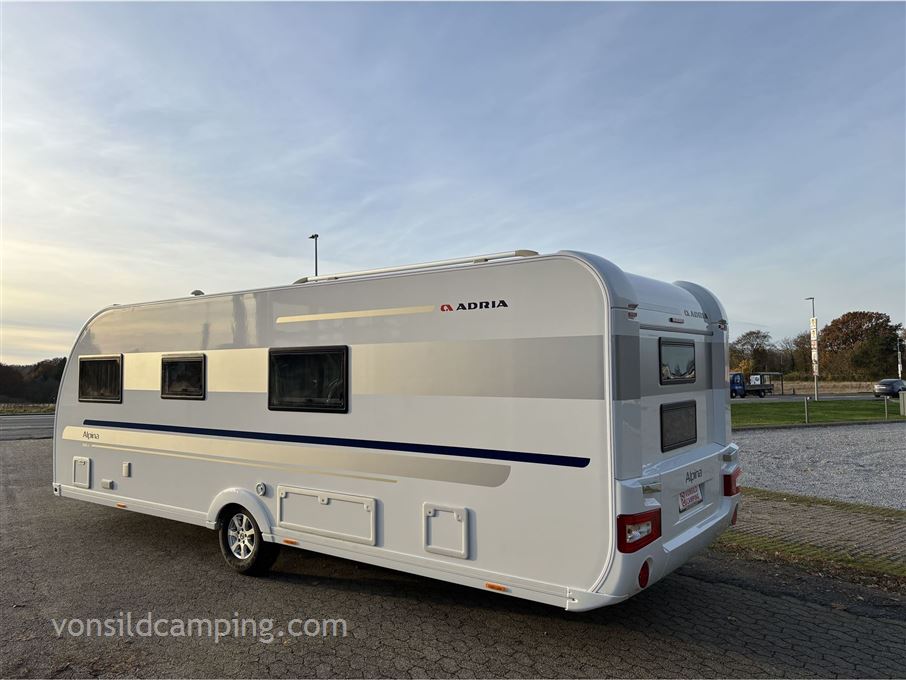 Adria Alpina 663 UK