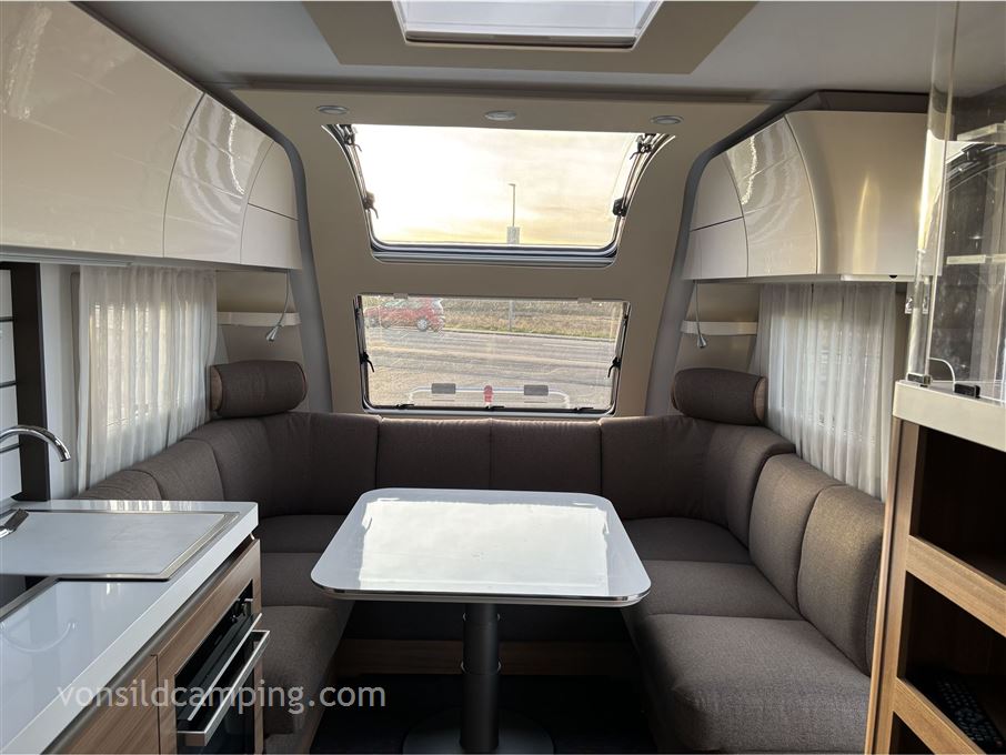Adria Alpina 663 UK
